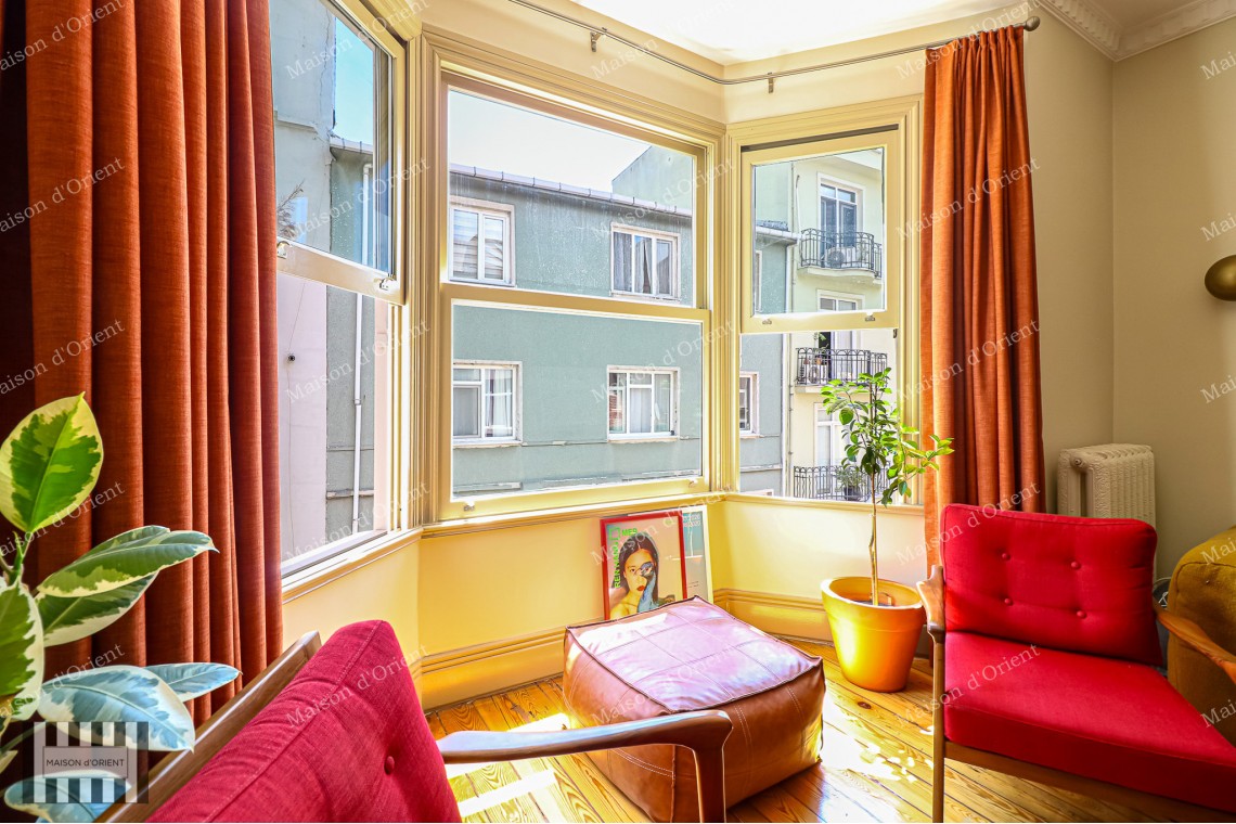 2+1 Furnished Flat for Rent in Historical Gusto Building in Cihangir 