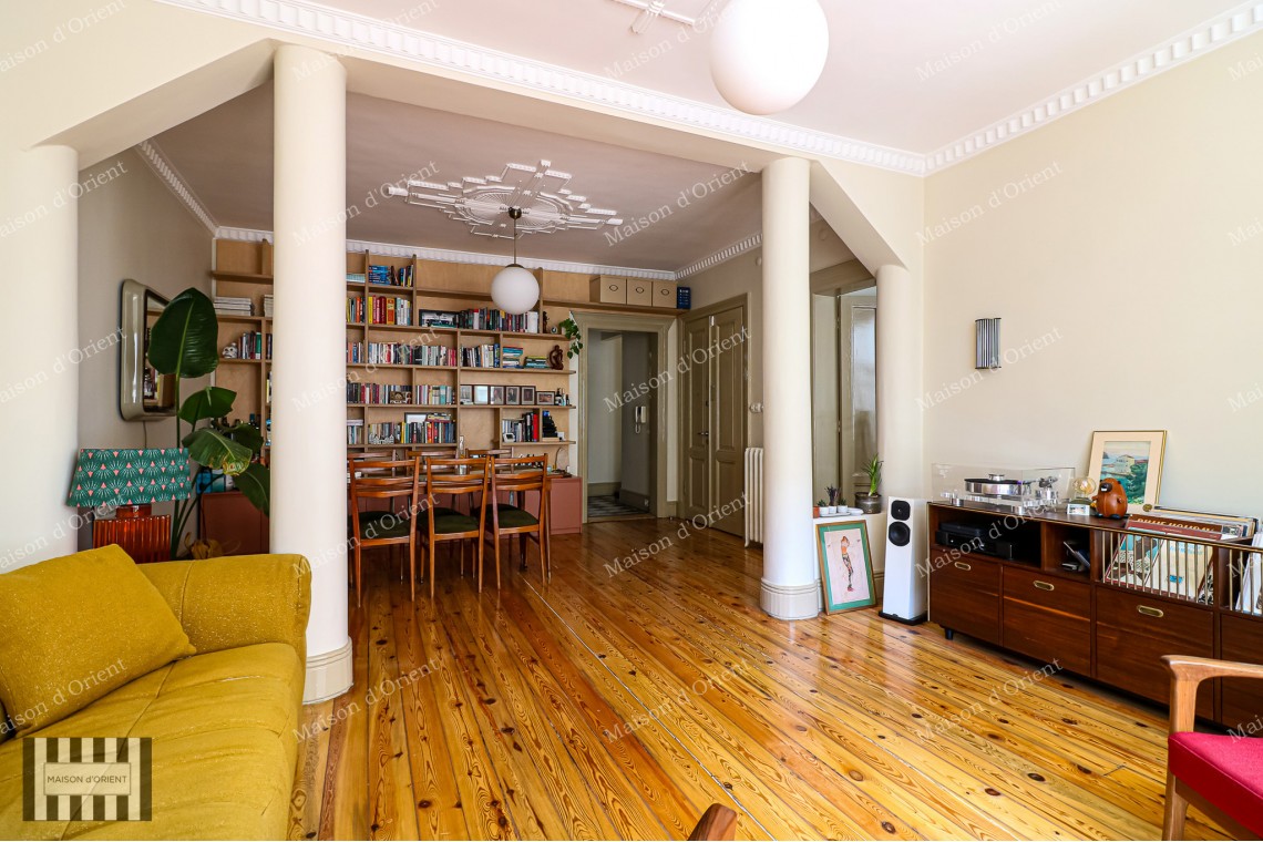 2+1 Furnished Flat for Rent in Historical Gusto Building in Cihangir 