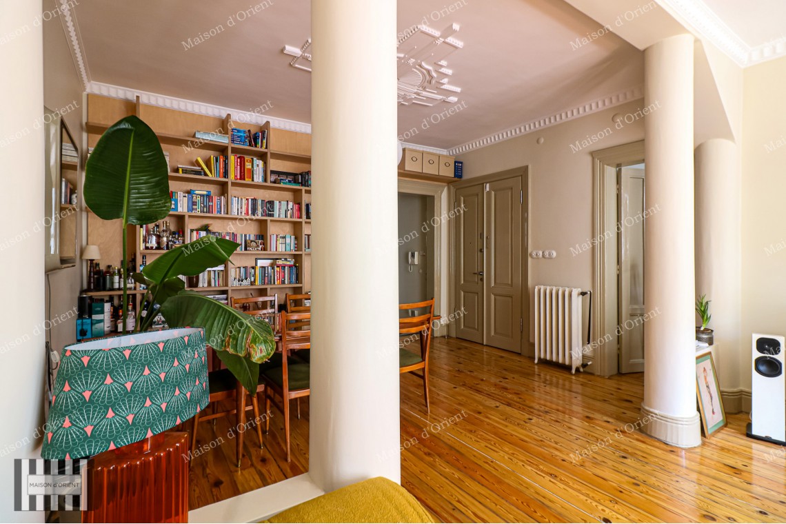 2+1 Furnished Flat for Rent in Historical Gusto Building in Cihangir 