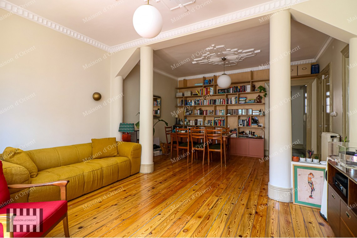 2+1 Furnished Flat for Rent in Historical Gusto Building in Cihangir 