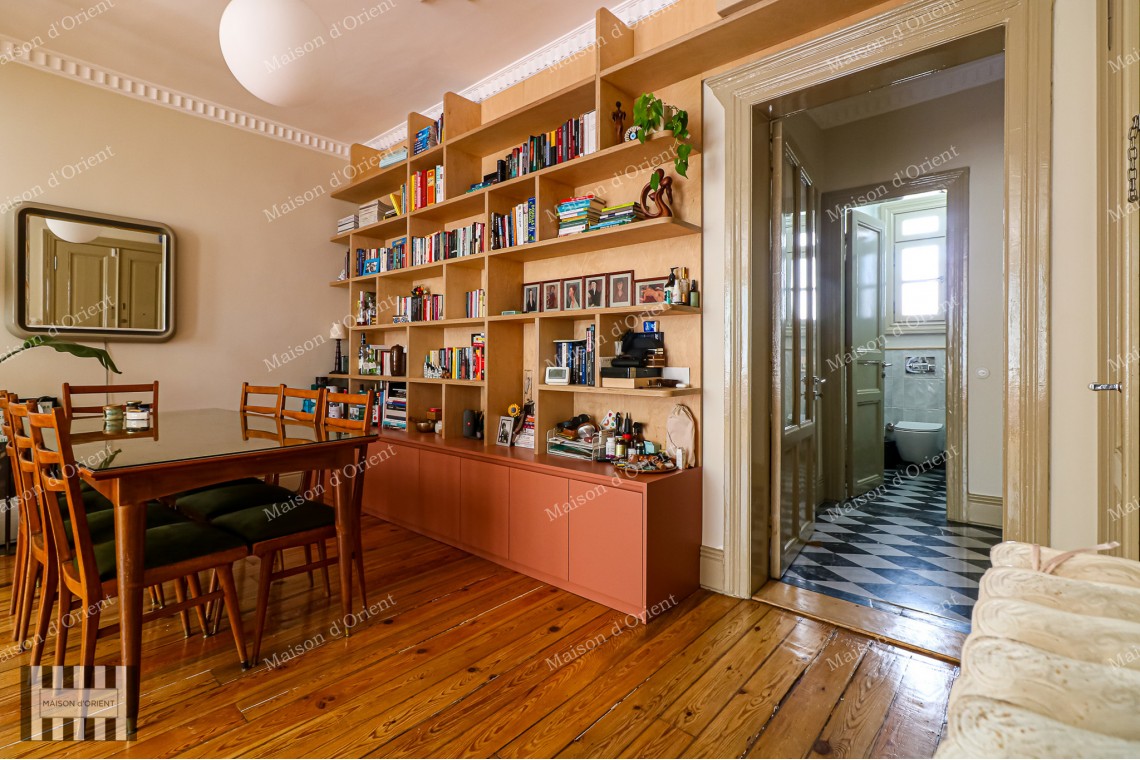 2+1 Furnished Flat for Rent in Historical Gusto Building in Cihangir 