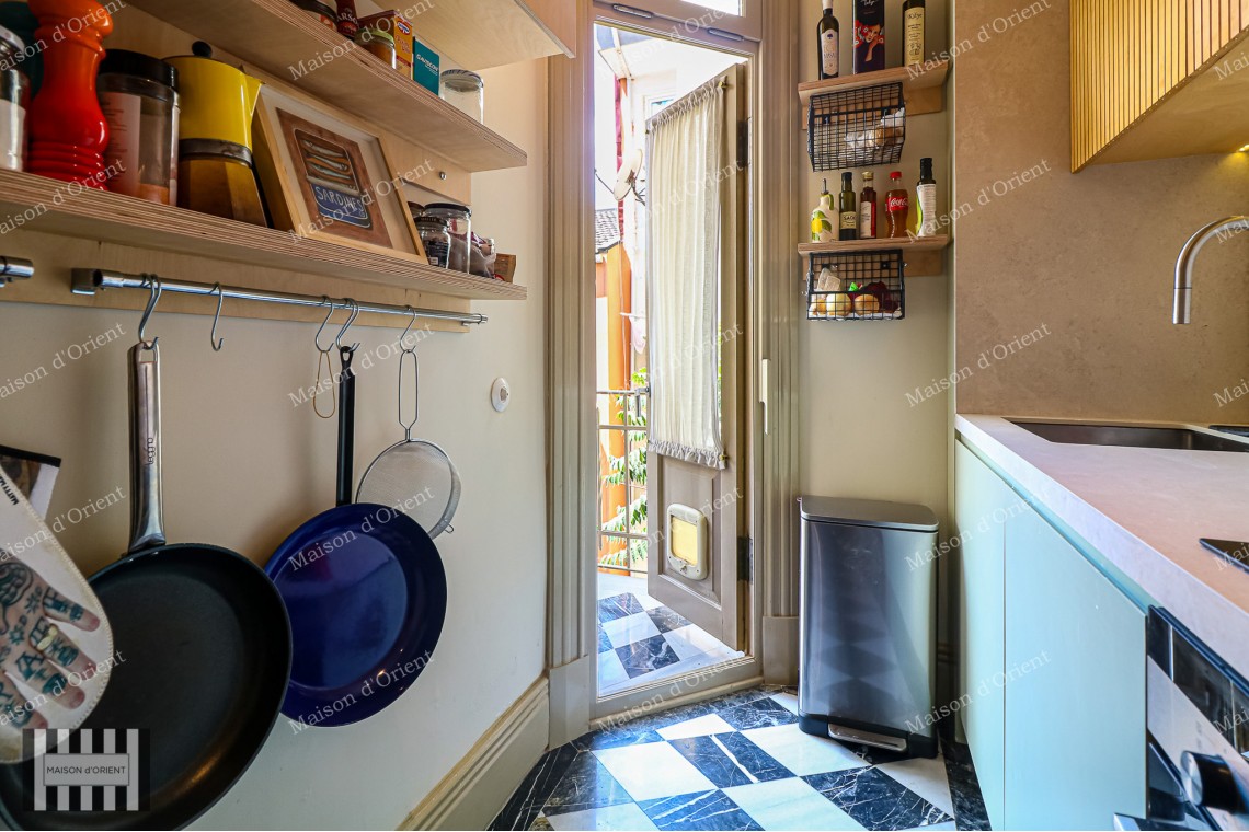 2+1 Furnished Flat for Rent in Historical Gusto Building in Cihangir 