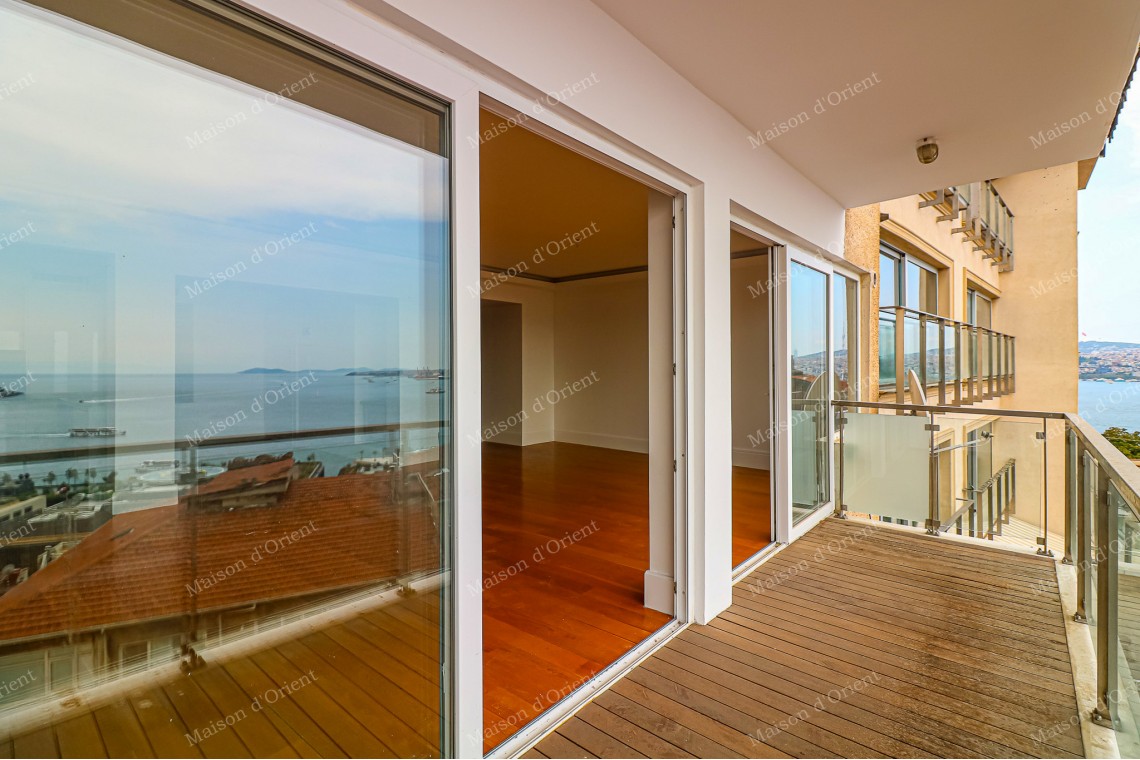 Located in Cihangir on Kumrulu Street 2+1 Flat for Rent
