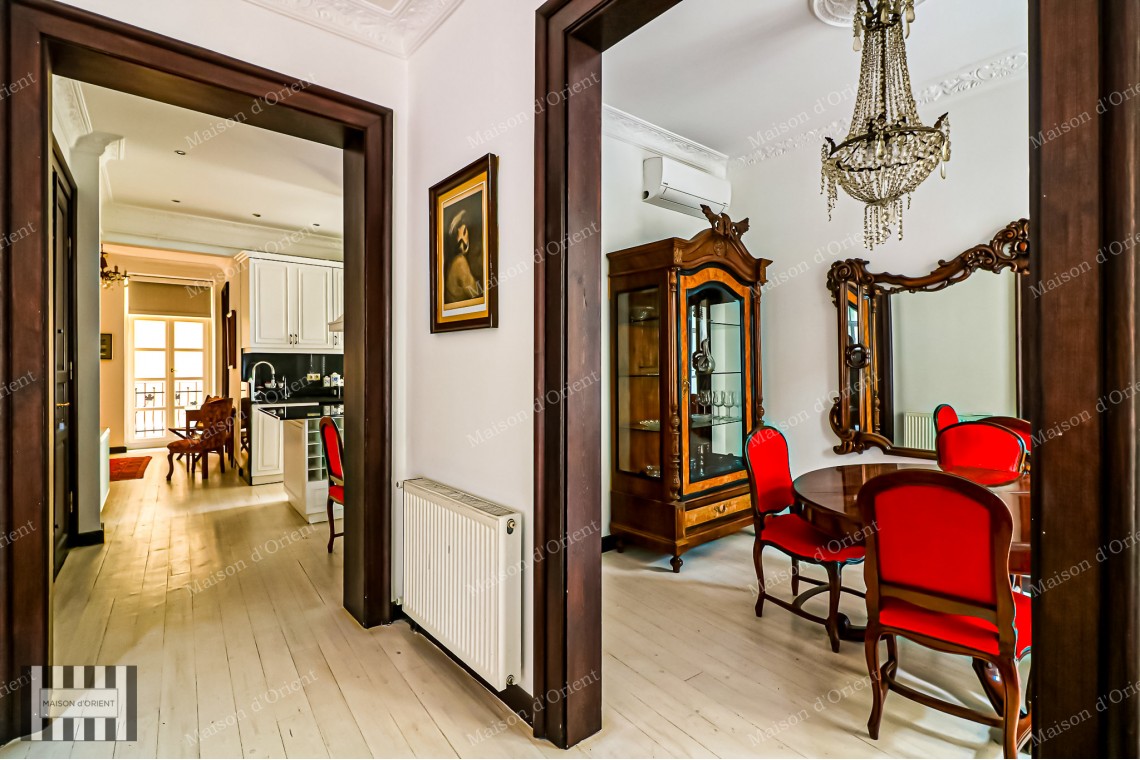 2+1  Flat for Rent in Cihangir Historical Pamir Bey Apartment