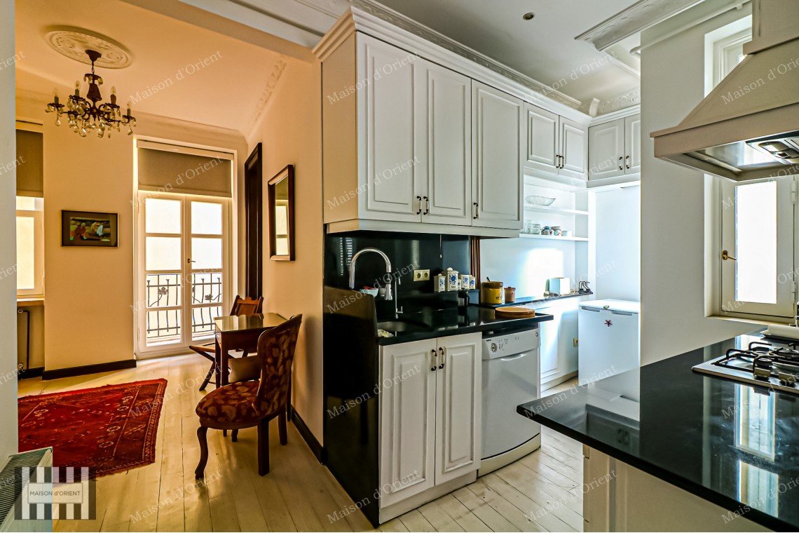 2+1  Flat for Rent in Cihangir Historical Pamir Bey Apartment