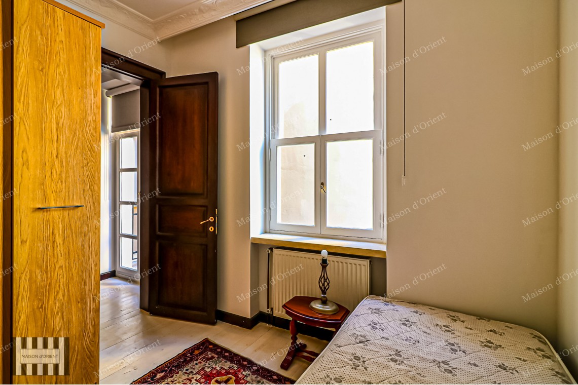 2+1  Flat for Rent in Cihangir Historical Pamir Bey Apartment