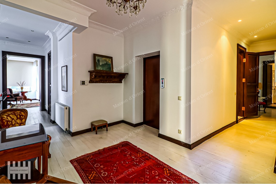 2+1  Flat for Rent in Cihangir Historical Pamir Bey Apartment