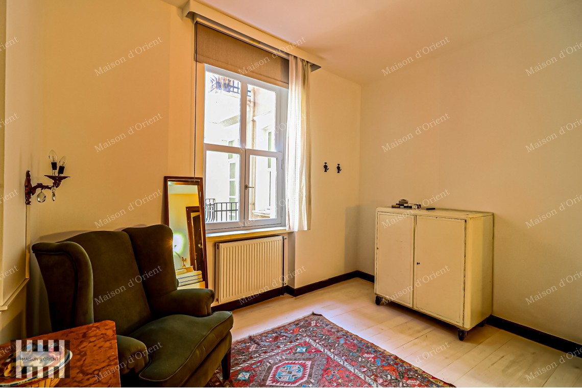 2+1  Flat for Rent in Cihangir Historical Pamir Bey Apartment
