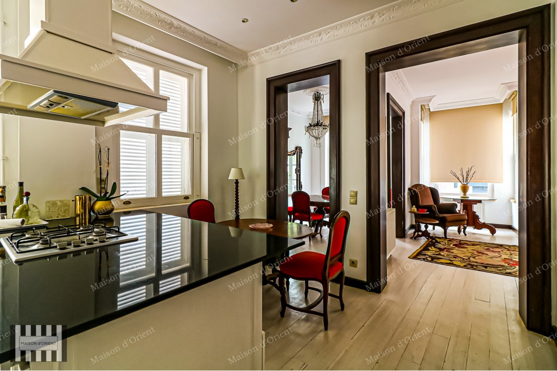 2+1  Flat for Rent in Cihangir Historical Pamir Bey Apartment