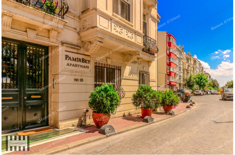 2+1  Flat for Rent in Cihangir Historical Pamir Bey Apartment