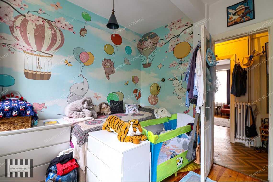 Located in Galatasaray in Historical Lüks Building 180sqm Flat For Sale