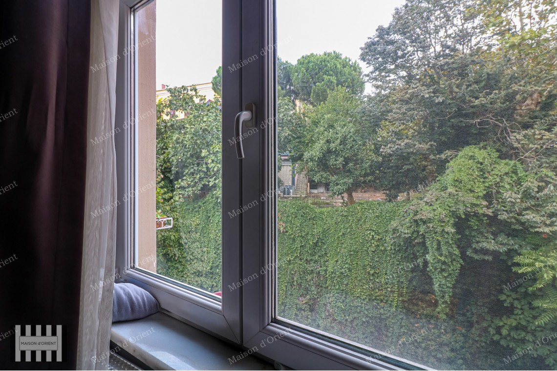 Located in Galatasaray in Historical Lüks Building 180sqm Flat For Sale