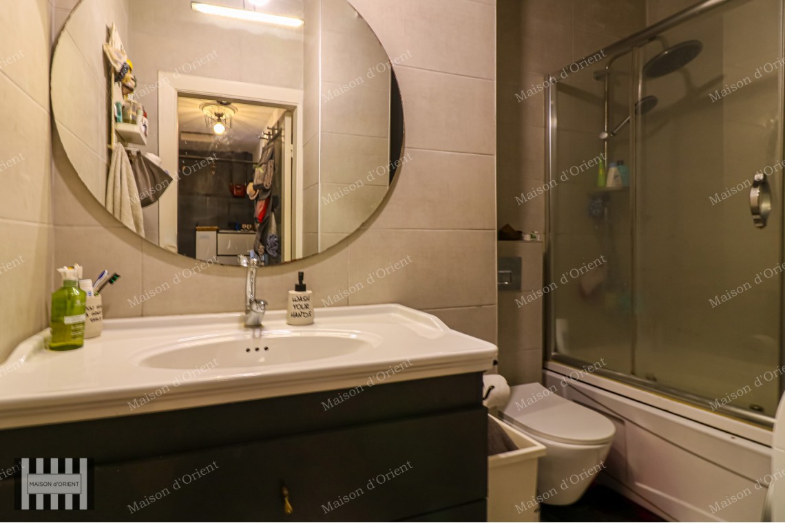 Located in Galatasaray in Historical Lüks Building 180sqm Flat For Sale
