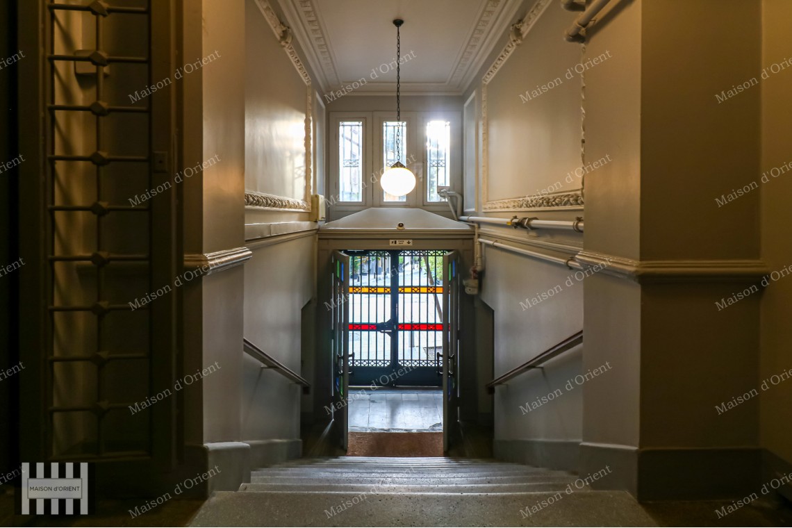 Located in Galatasaray in Historical Lüks Building 180sqm Flat For Sale