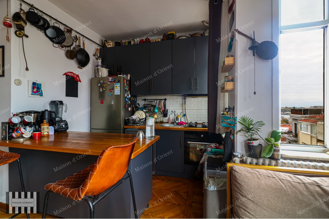 Located in Galatasaray in Historical Lüks Building 180sqm Flat For Sale
