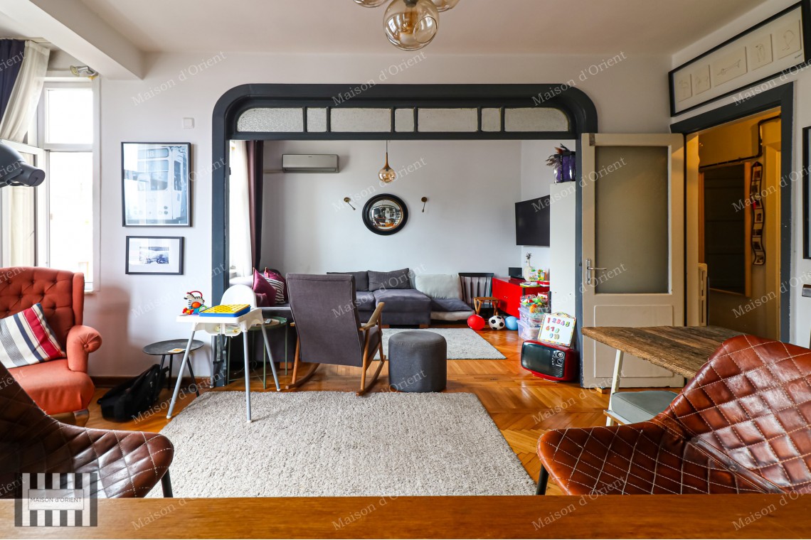 Located in Galatasaray in Historical Lüks Building 180sqm Flat For Sale