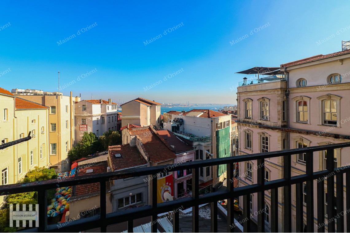 2+1 Apartment for Rent with Balcony and Bosphorus View in Galata