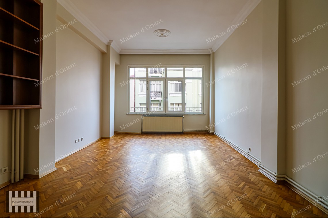 Cihangir Arbatlı Apartment 130 m² Flat for Rent