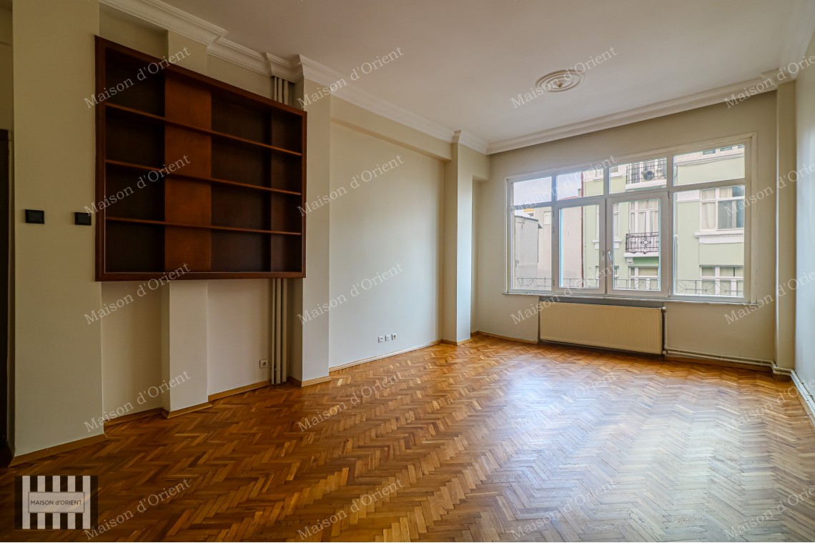 Cihangir Arbatlı Apartment 130 m² Flat for Rent