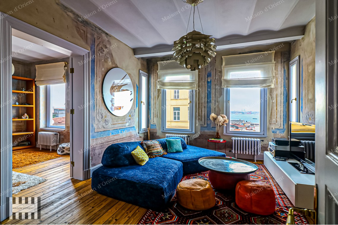 3+1 Furnished Apartment in Galata Historical Ferah Apartment for Rent