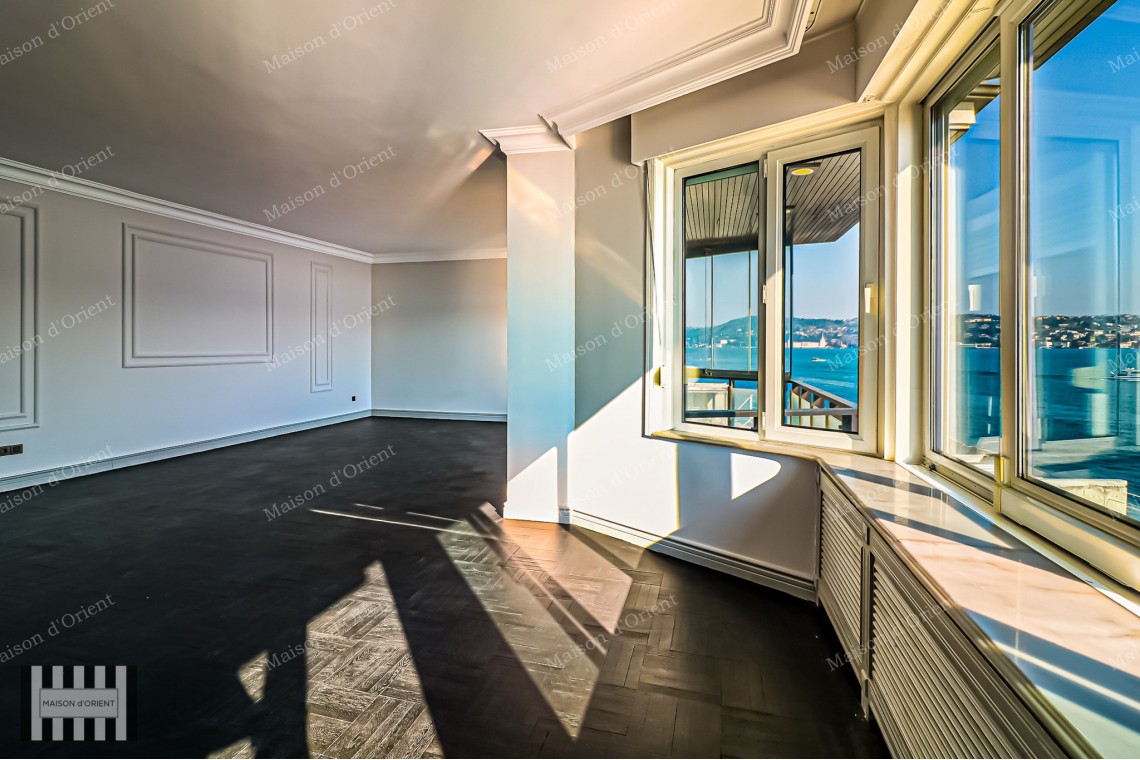 Duplex Waterside Mansion with Pool and Private Dock for Rent in Ortaköy