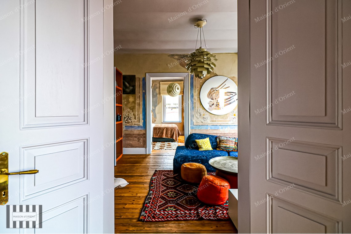  3+1 Furnished Apartment in Galata Historical Ferah Apartment for Rent