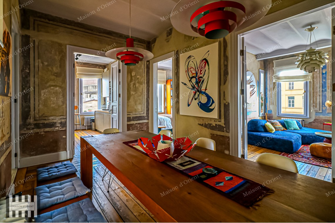  3+1 Furnished Apartment in Galata Historical Ferah Apartment for Rent
