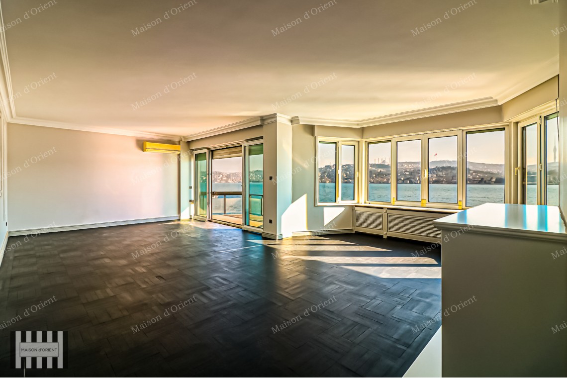 Duplex Waterside Mansion with Pool and Private Dock for Rent in Ortaköy
