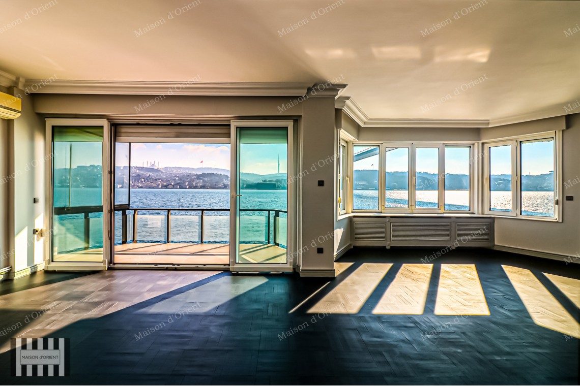 Duplex Waterside Mansion with Pool and Private Dock for Rent in Ortaköy