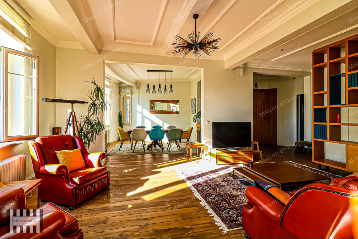 3+1 Apartment for Rent in Galatasaray Historical Ferah Apartment