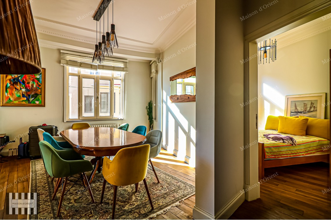 3+1 Apartment for Rent in Galatasaray Historical Ferah Apartment