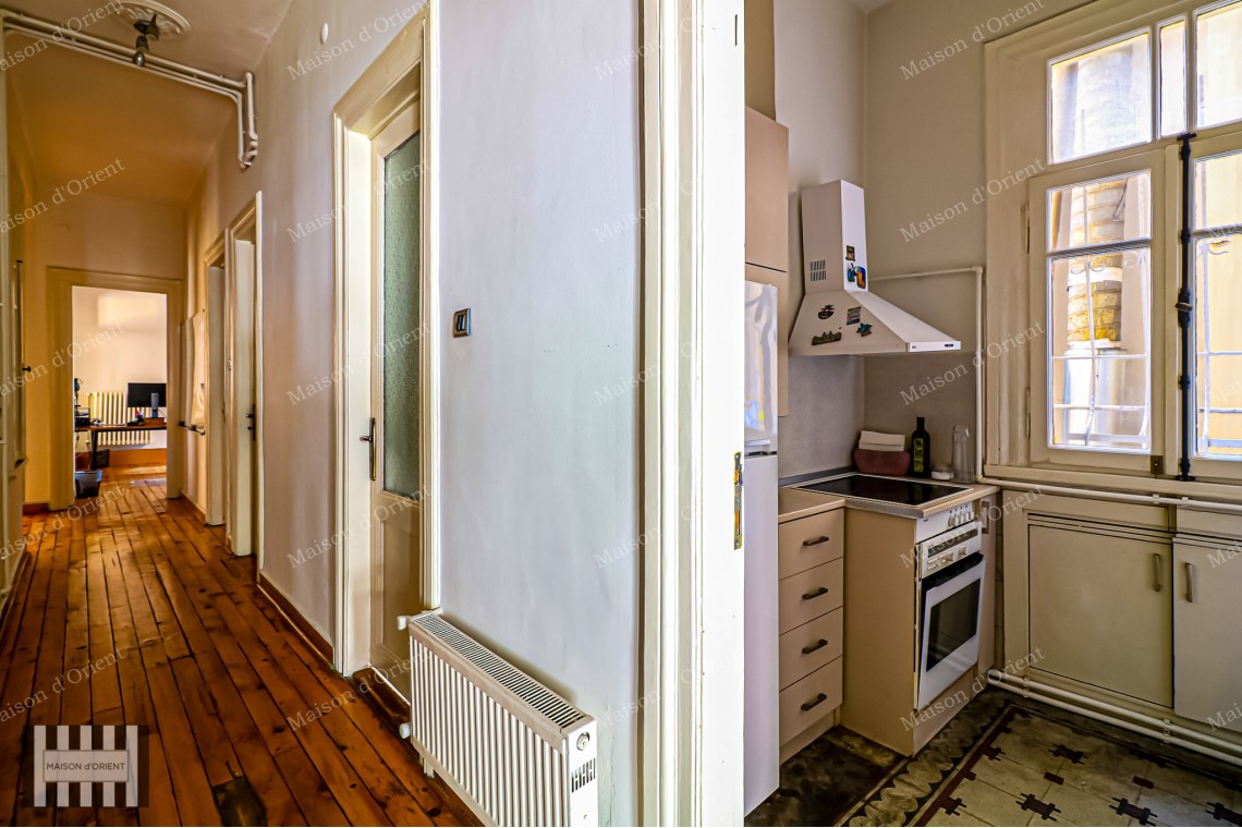3+1 Flat for Sale in Cihangir Historical Arbatlı Apartment