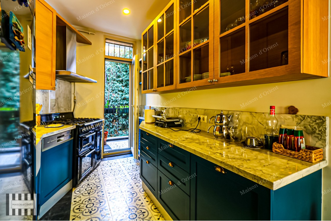3+1 Apartment for Rent in Galatasaray Historical Ferah Apartment
