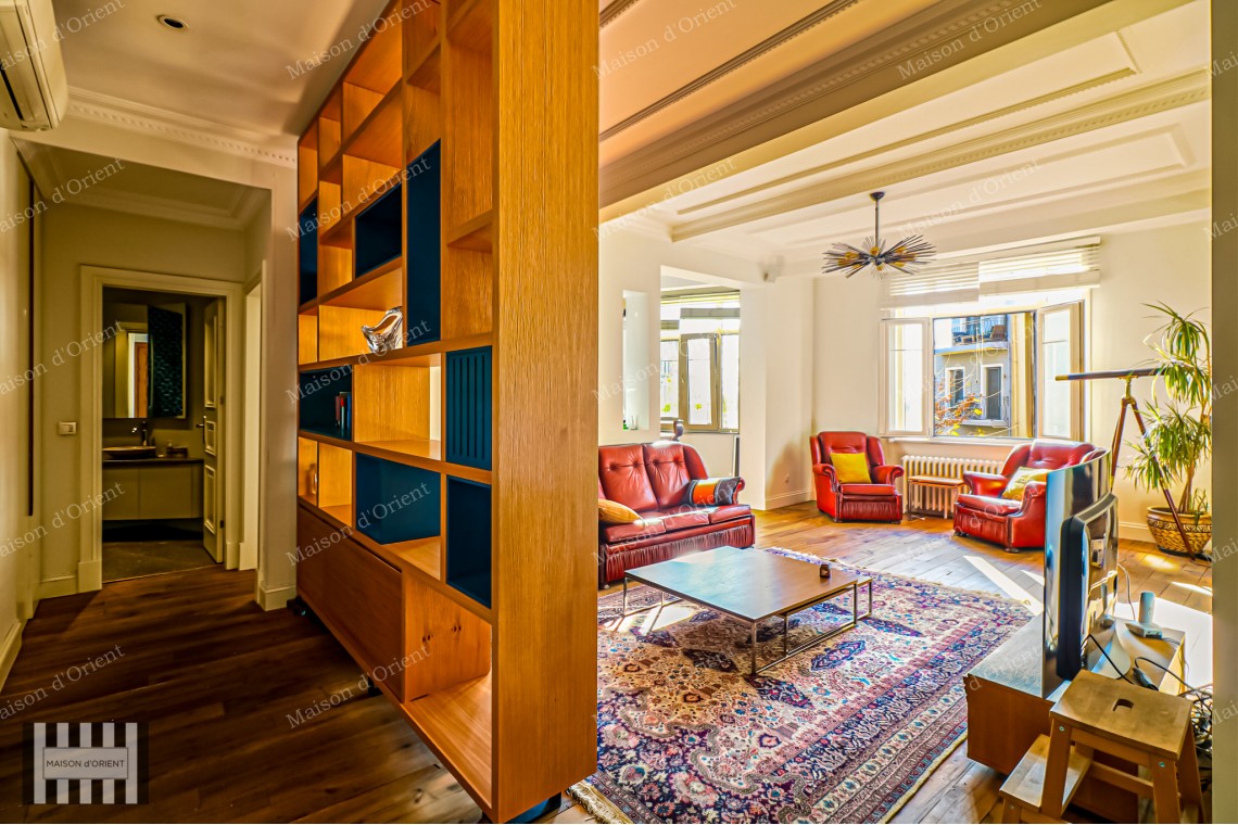 3+1 Apartment for Rent in Galatasaray Historical Ferah Apartment