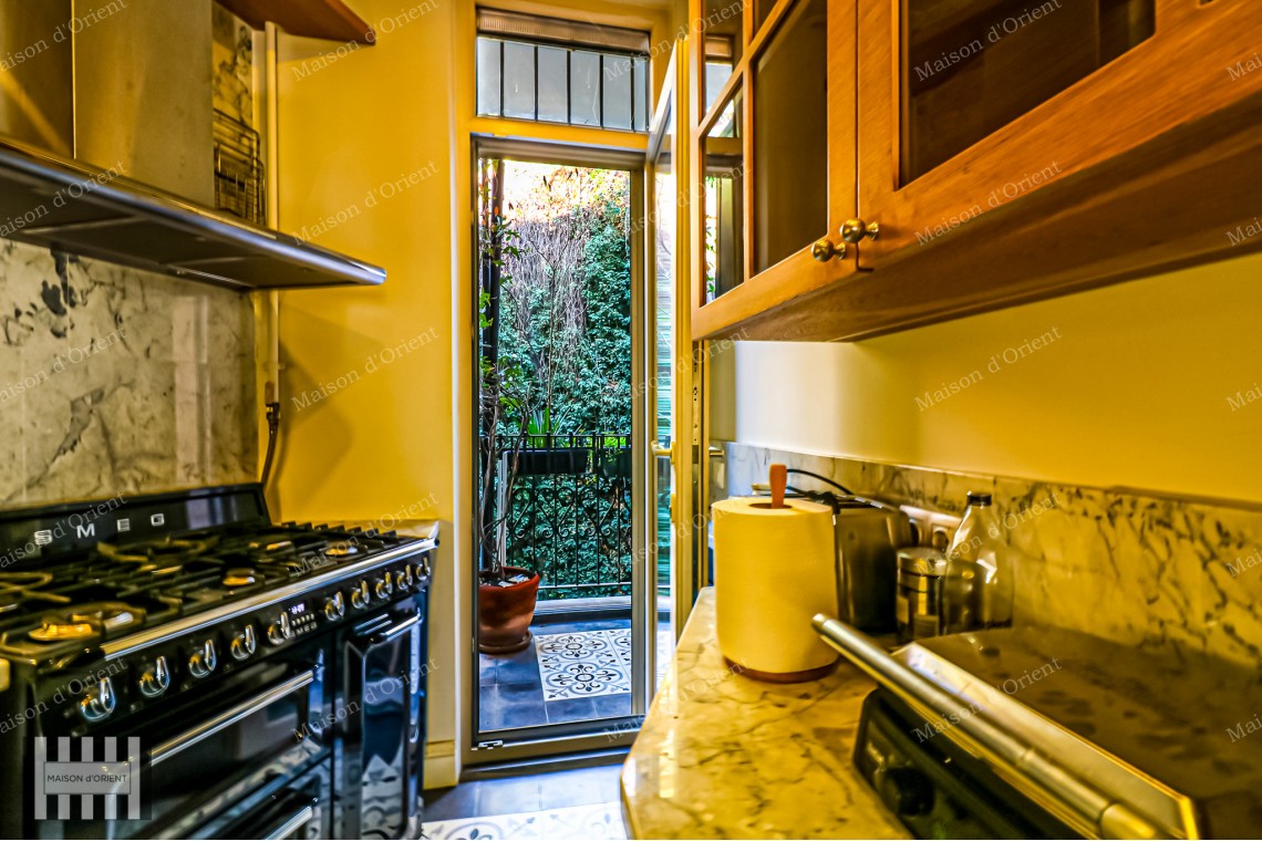 3+1 Apartment for Rent in Galatasaray Historical Ferah Apartment