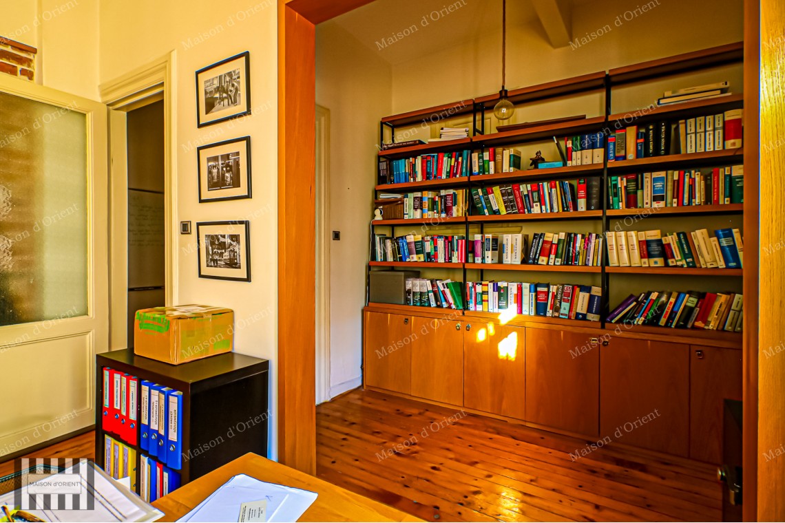 3+1 Flat for Sale in Cihangir Historical Arbatlı Apartment