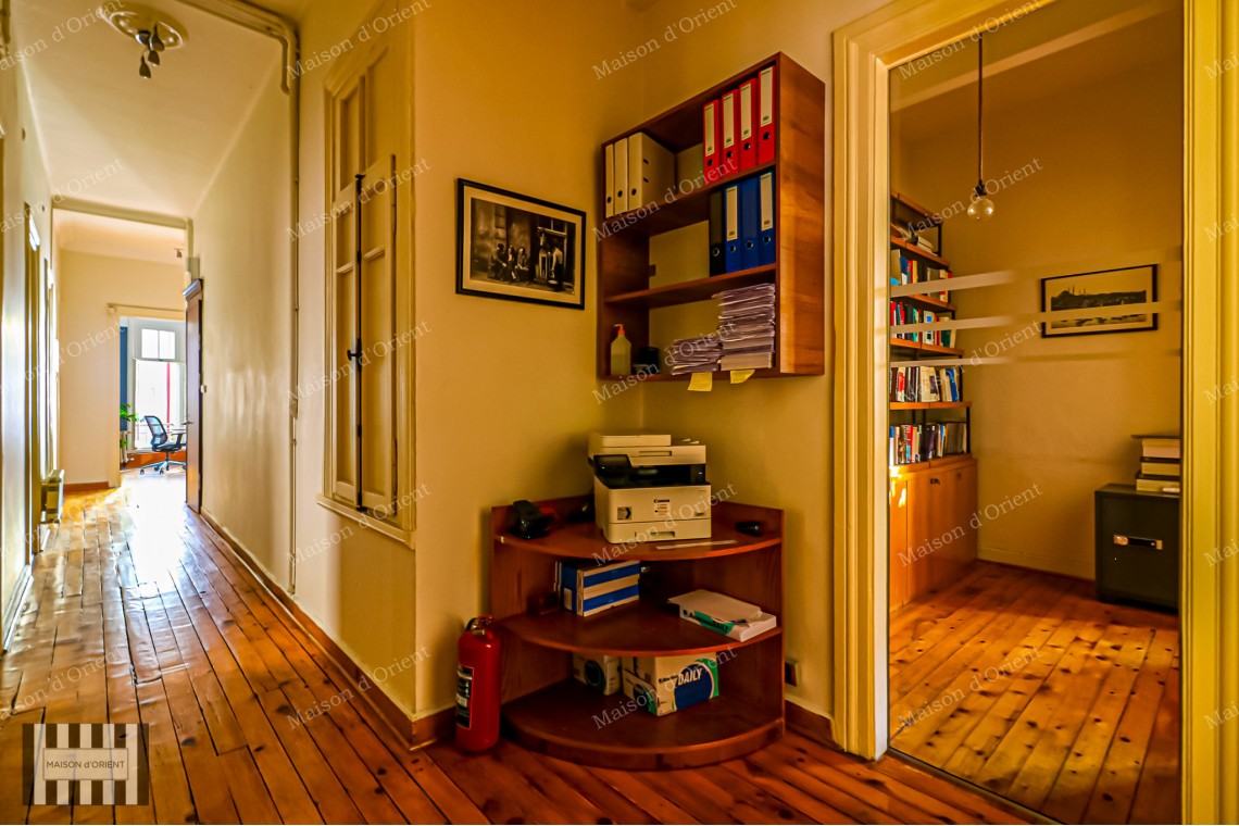 3+1 Flat for Sale in Cihangir Historical Arbatlı Apartment