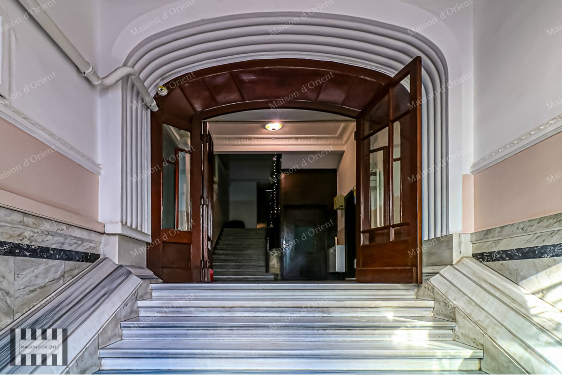 3+1 Flat for Sale in Cihangir Historical Arbatlı Apartment