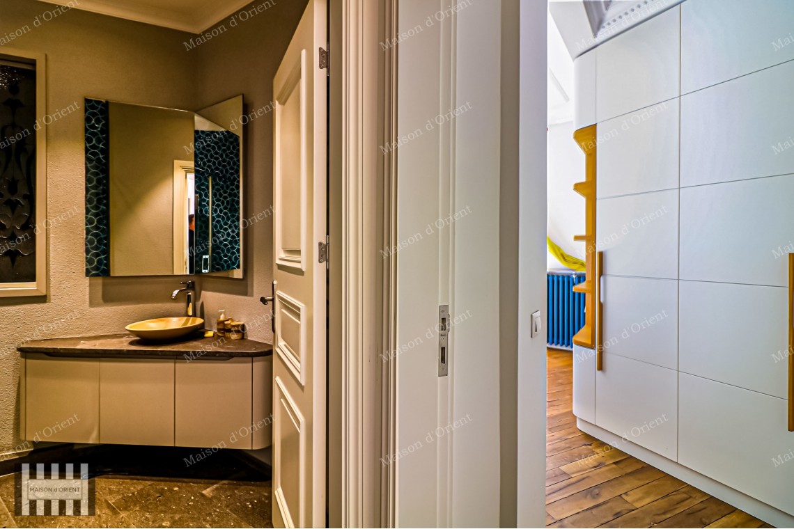 3+1 Apartment for Rent in Galatasaray Historical Ferah Apartment