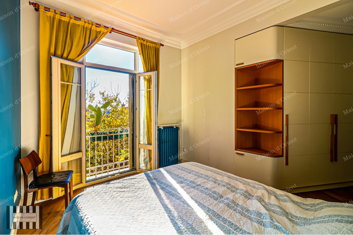 3+1 Apartment for Rent in Galatasaray Historical Ferah Apartment