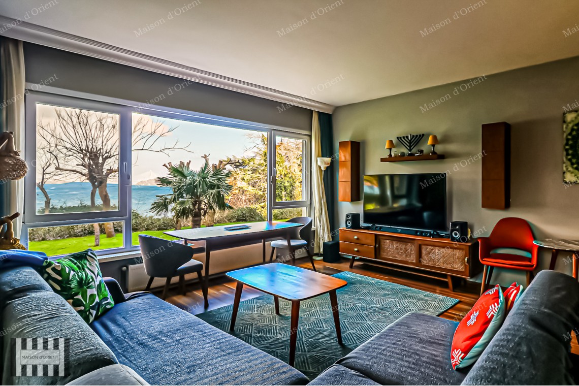 2+1 Flat for Rent with Bosphorus View in Tarabya