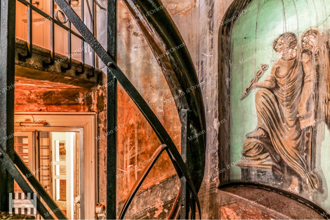 Flat for Sale with View in Historical Mavrodi Building