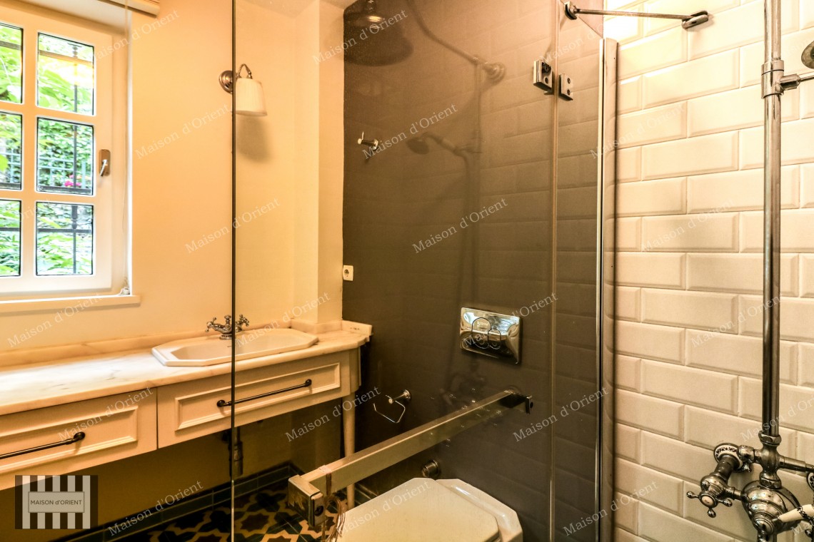Historical Greek House with Terrace and View for Rent