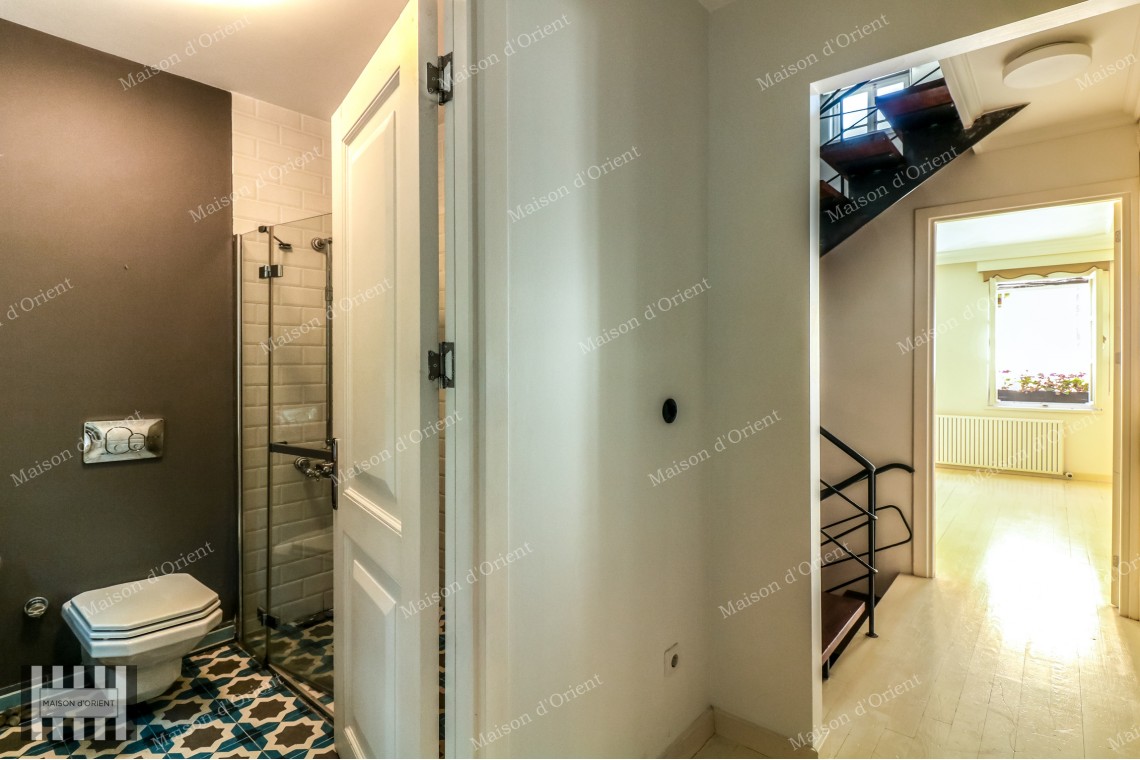 Historical Greek House with Terrace and View for Rent