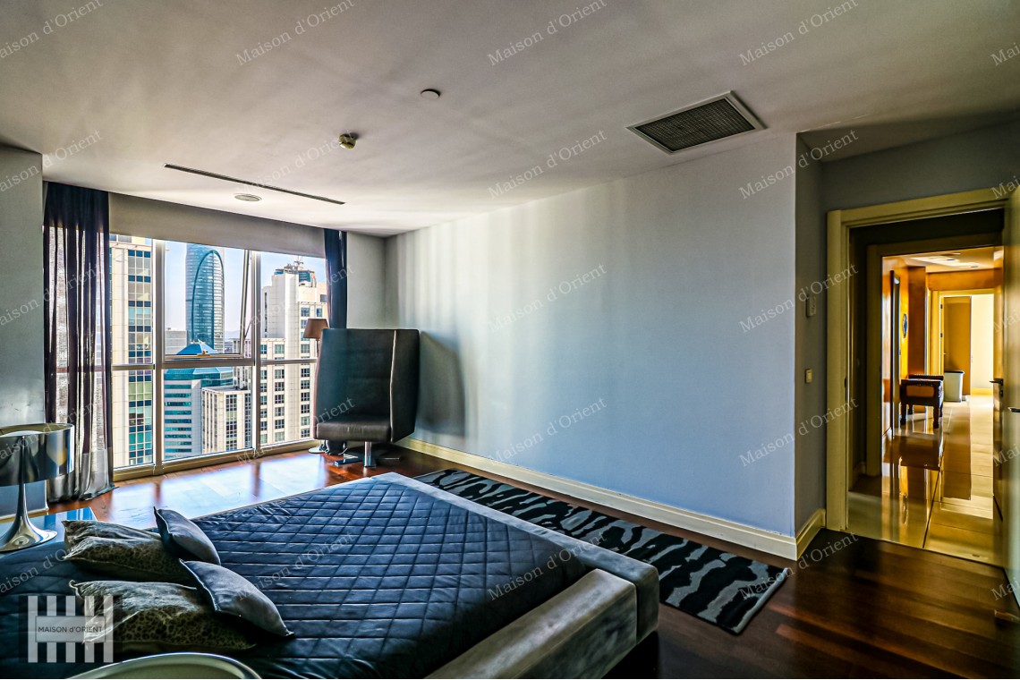 4+1 Furnished Flat with City View for Rent in Maslak Mashattan Residence