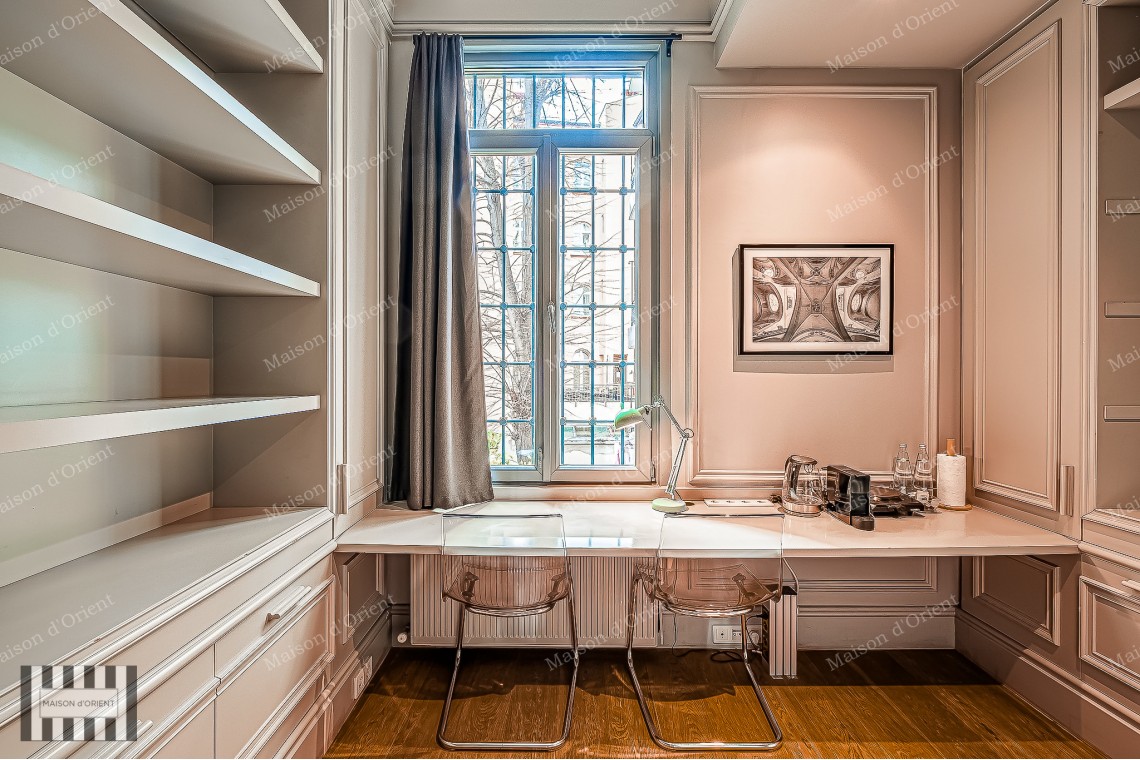 Historical Ojeni Building for Sale in Galata