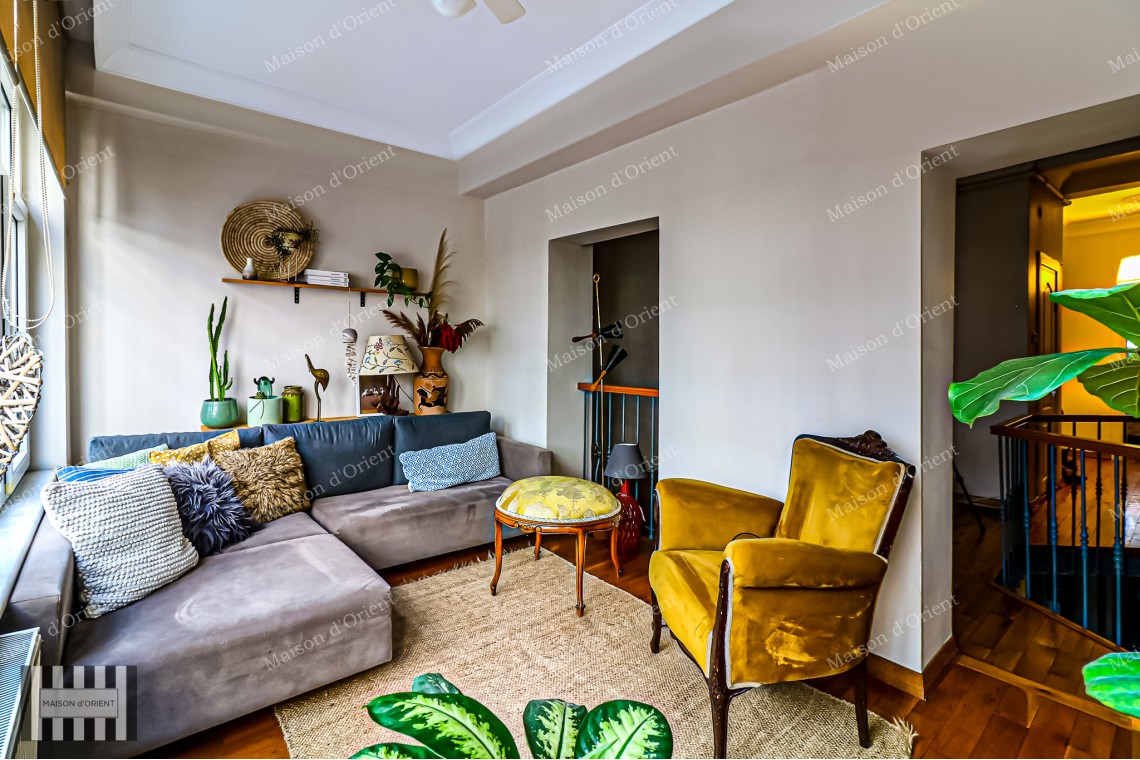 5-Story Historical Building for Sale on Cihangir Güneşli Street, Airbnb Compatible