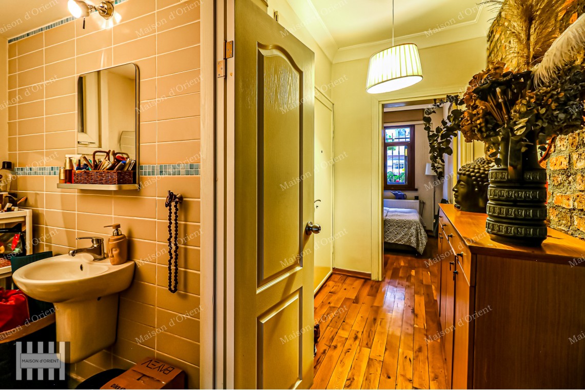 5-Story Historical Building for Sale on Cihangir Güneşli Street, Airbnb Compatible