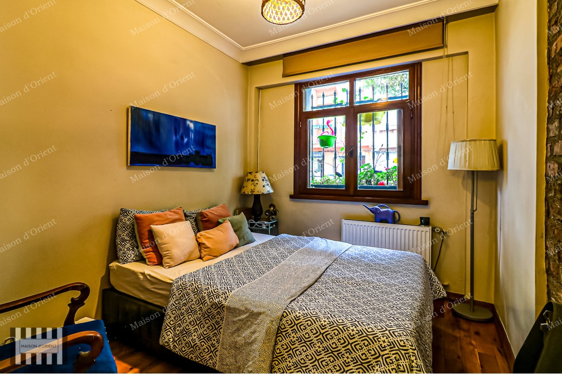 5-Story Historical Building for Sale on Cihangir Güneşli Street, Airbnb Compatible