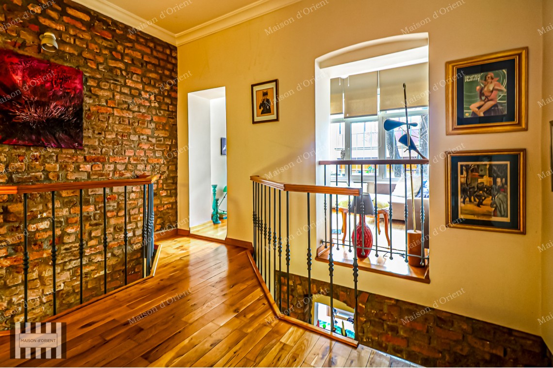 5-Story Historical Building for Sale on Cihangir Güneşli Street, Airbnb Compatible